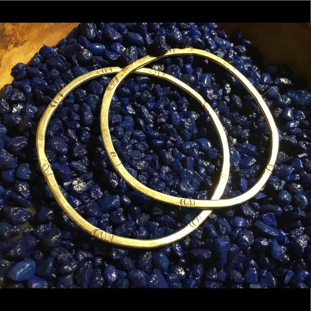 Bangle bracelet